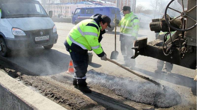 Без штанов, но с "кольцом": как в Рыбинске "осваивают" бюджет на дороги