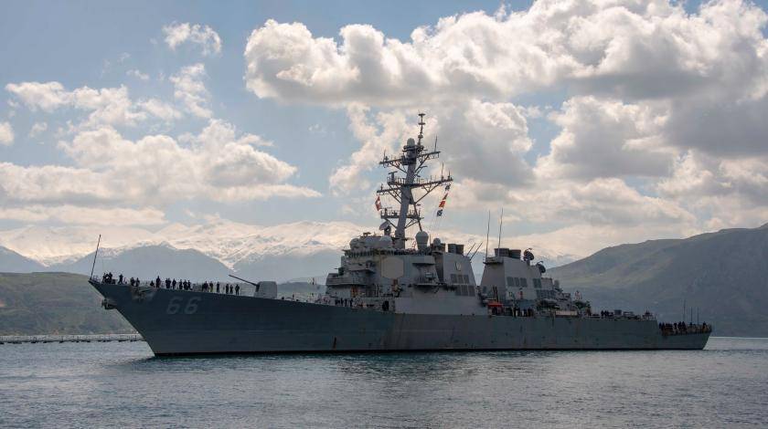 Американские эсминцы с "Томагавками" выдвинулись к Ирану