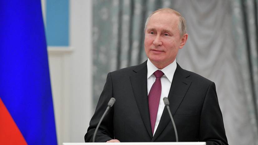 Путин поздравил президента Казахстана с днём рождения