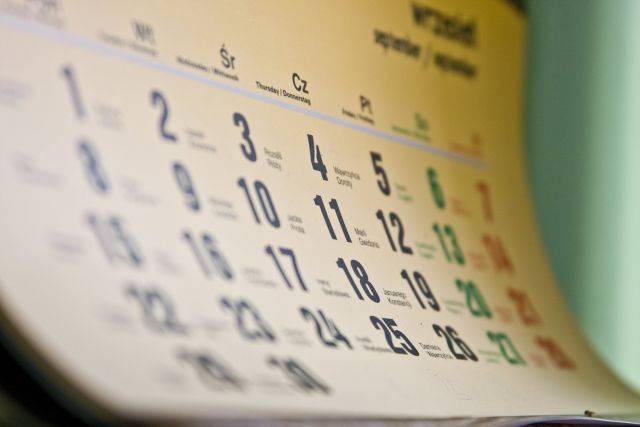 Историк прокомментировал идею депутатов ГД вернуться к юлианскому календарю