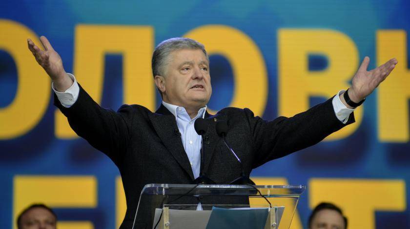 Порошенко запретят покидать Украину
