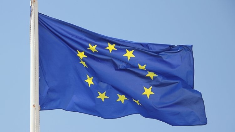 Евросоюз на год продлил санкции против сирийских властей