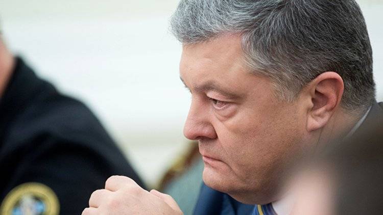 Суд в Киеве открыл дело о запрете выезда из Украины Порошенко