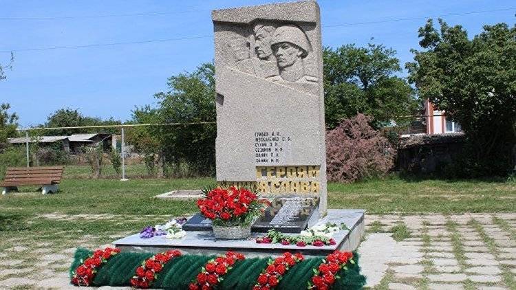 В севастопольской Орловке восстановили разбитый вандалами военный памятник