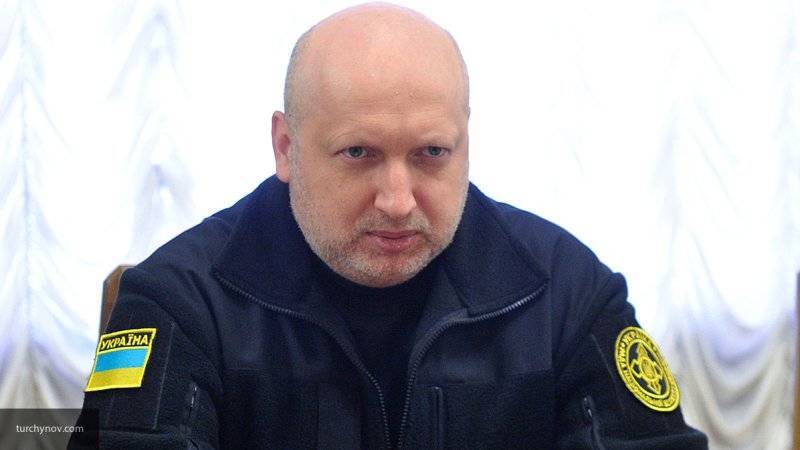Турчинов уходит с поста секретаря СНБО Украины