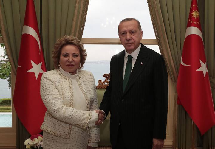 Матвиенко и Эрдоган провели встречу в Стамбуле