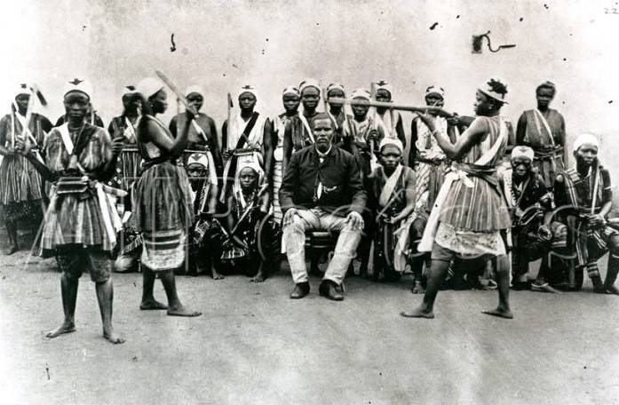 Африканские амазонки: как личные охранницы короля Драгомеи воевали с французами | Русская семерка