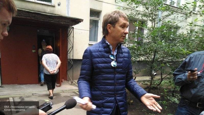 Глущенко обличил "банду" петербургских депутатов, вымогавших деньги у застройщиков