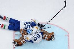 Россия проигрывает Латвии на чемпионате мира по хоккею