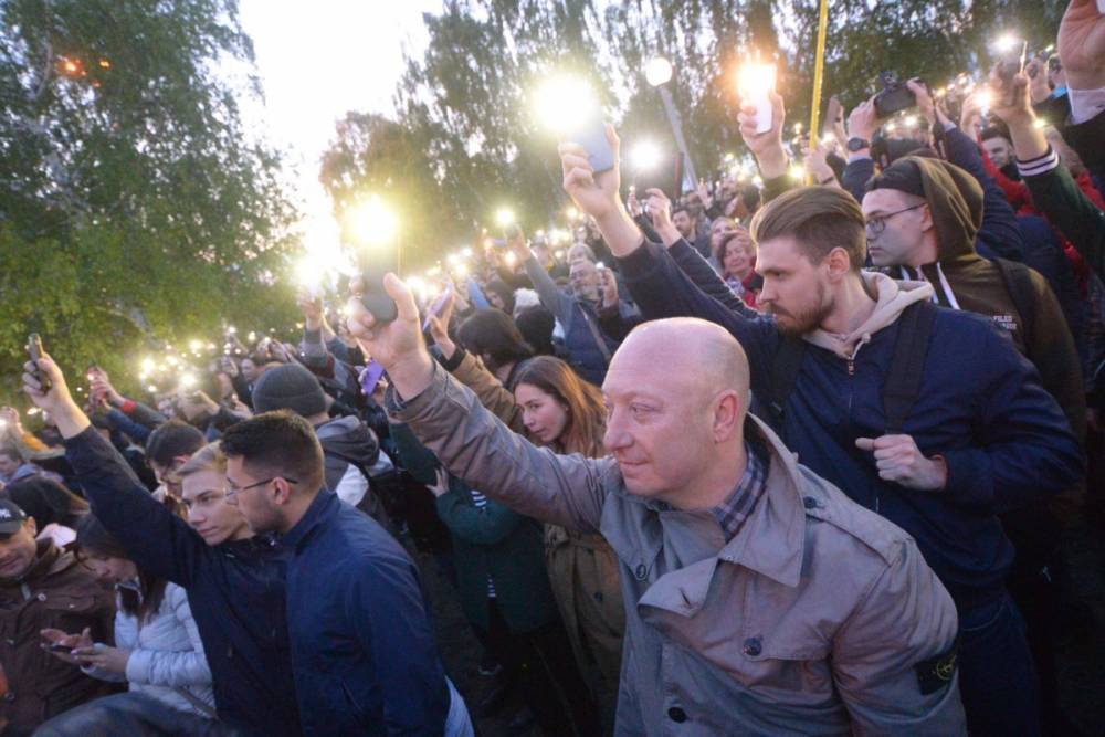 СК потребовал от портала E1.ru видеозаписи с митингов в Екатеринбурге для установления «лиц протеста»