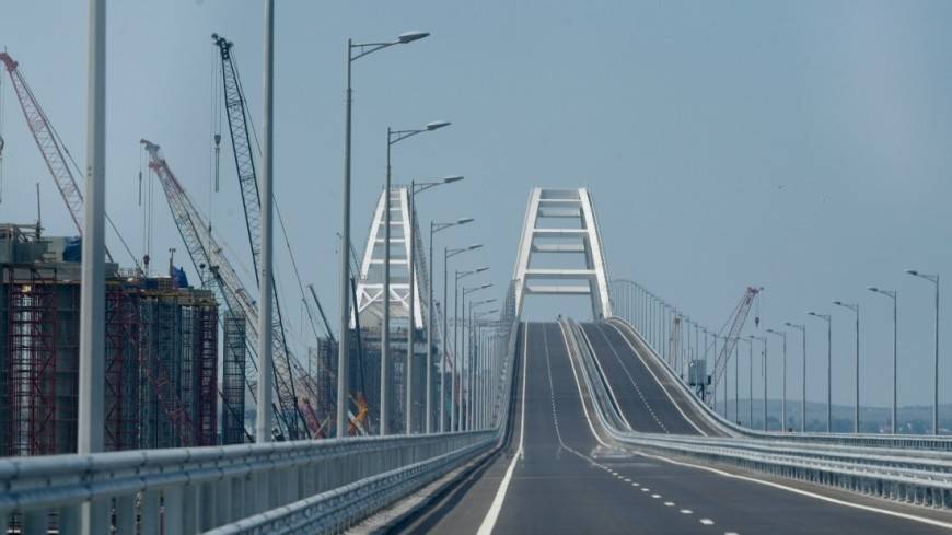 Движение по железнодорожной части Крымского моста откроют раньше срока