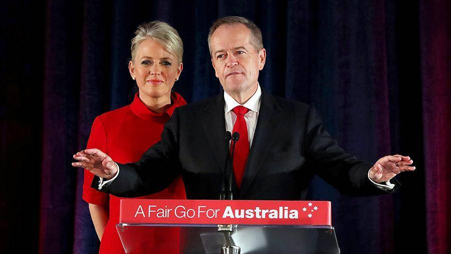 Лидер лейбористов в Австралии признал поражение на выборах в парламент