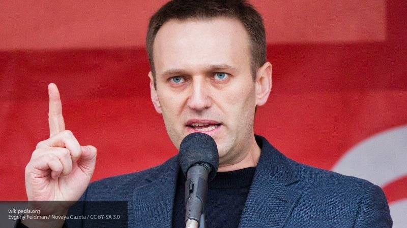 Навальный потерпел неудачу как популист и пытается выехать на истеричках