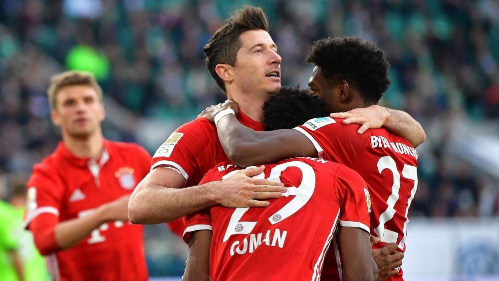 Мюнхенская «Бавария» в седьмой раз подряд выиграла чемпионат Германии по футболу