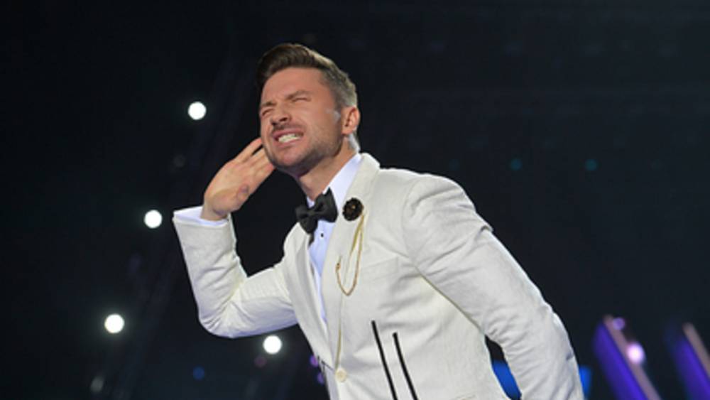 Полуголый Лазарев в день финала "заманивает" голосовать за него на Евровидении - фото