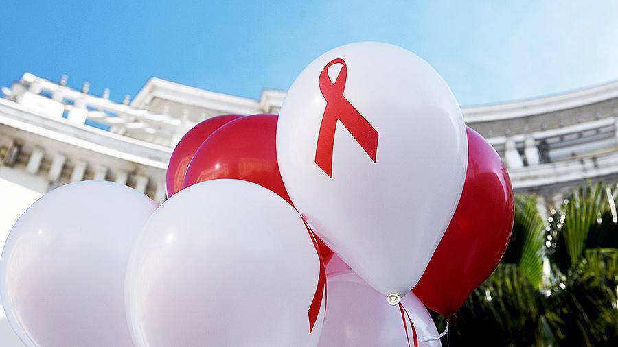 Почти 320 тыс. ВИЧ-инфицированных умерли в России за 31 год