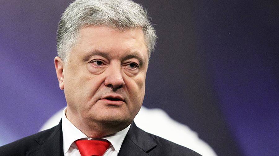 Порошенко заявил о необходимости смены власти на Украине без потрясений