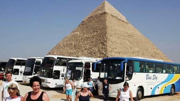 В Египте произошел взрыв рядом с туристическим автобусом, пострадали более 10 человек