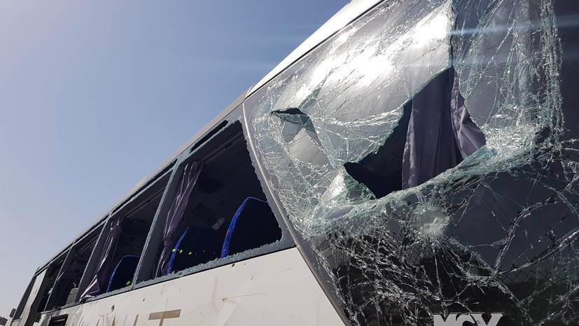 Опубликовано видео с атакованным в Каире автобусом