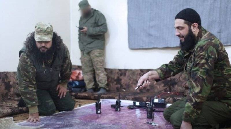«Ан-Нусра»* просит лояльных США боевиков спасти террористов в Сирии