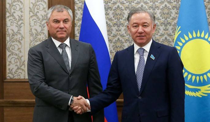 Депутаты Госдумы станут наблюдателями на выборах президента Казахстана