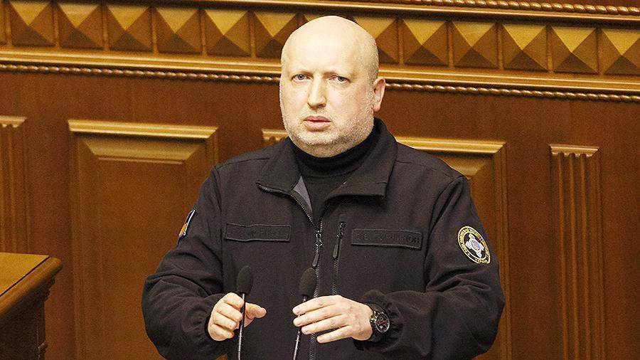 Порошенко уволил Турчинова с поста секретаря СНБО Украины