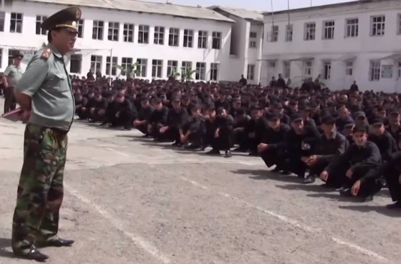 30 боевиков ИГ убито в колонии в Таджикистане