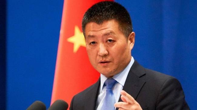 Китай выразил США протест: эсминец американцев прошел близ острова Хуанъянь