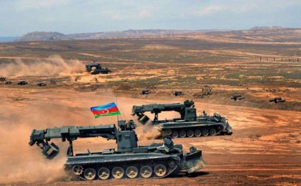 В Азербайджане стартовали широкомасштабные военные учения