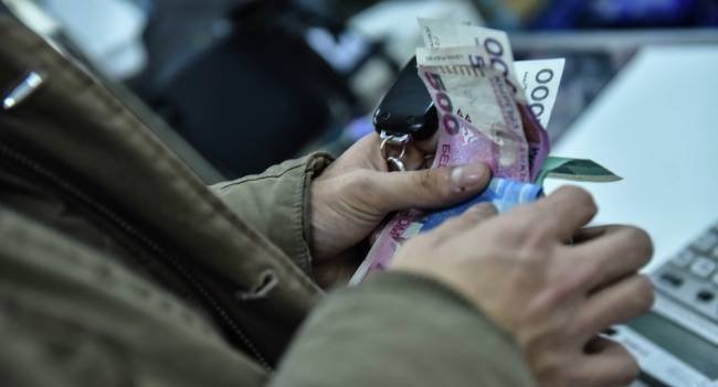 В Киргизии планируют создать коммерческие пенсионные фонды