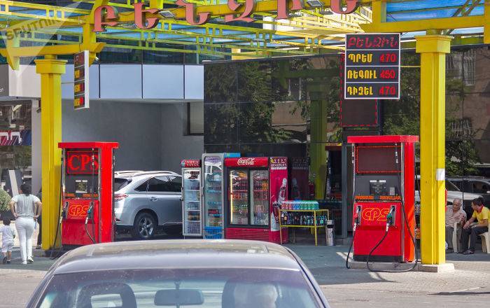 Прежней власти нет, проблема есть: как остановить рост цен на бензин в Армении