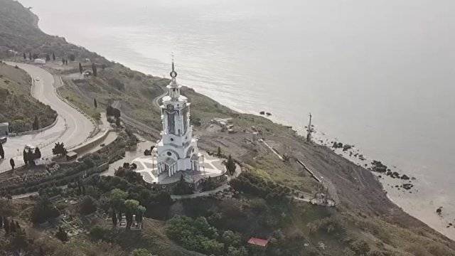 Уникальная святыня на ЮБК: вид на храм-маяк в Малореченском