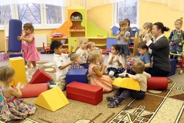 Детей мигрантов решили обучать русскому языку в детских садах