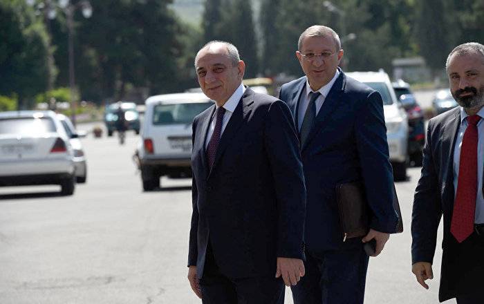 Мы должны избегать чуждых для нас ситуаций – Бако Саакян о встрече в парламенте Армении