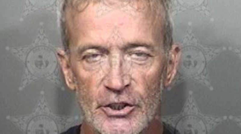 Во Флориде мужчине, который угрожал убить 6 офицеров полиции, предъявили 8 уголовных обвинений