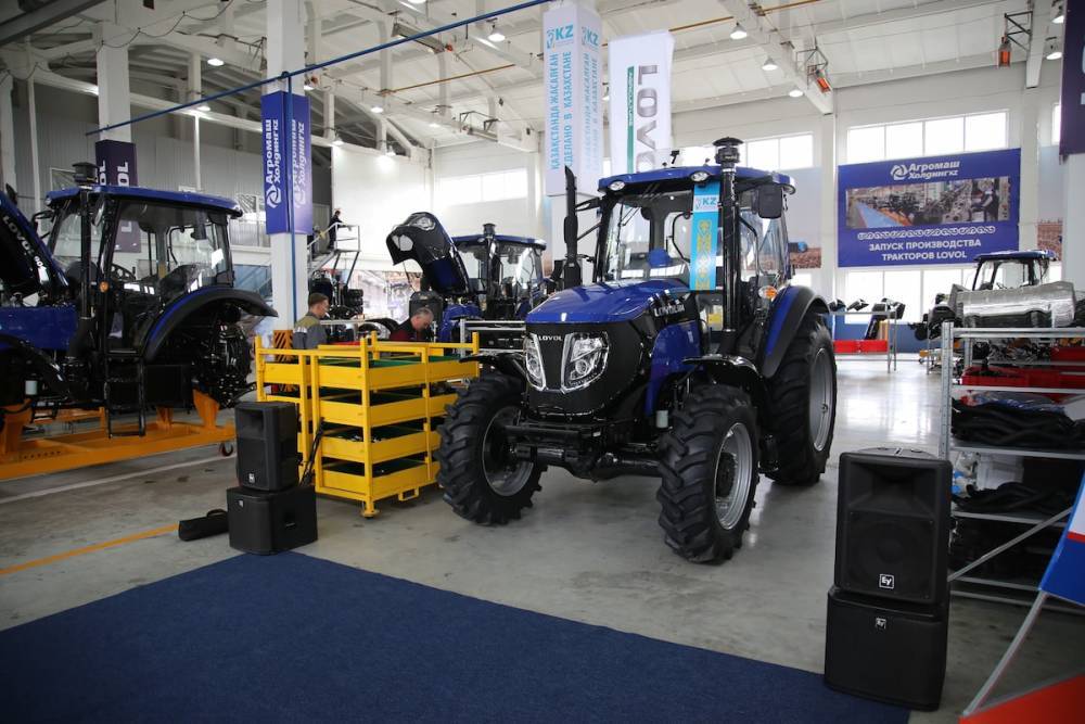 Площадку по выпуску тракторов LOVOL официально открыли в Костанае