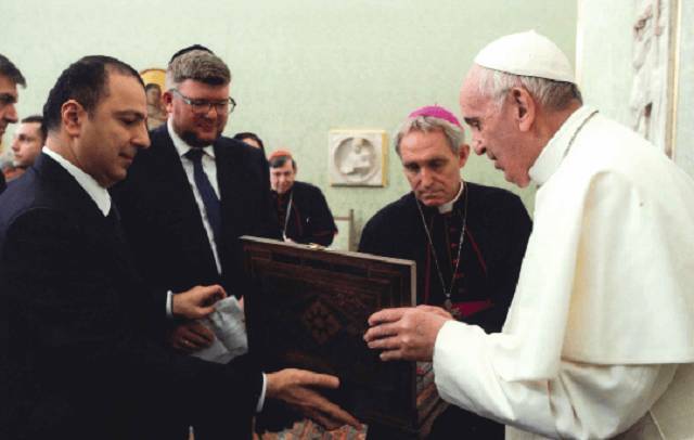 Папа Римский: "Настоящий христианин любит евреев"