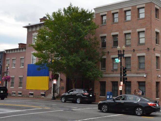 Украинское посольство в США перепутали крымских татар с евреями: дипломаты наплевали на две трагедии за раз