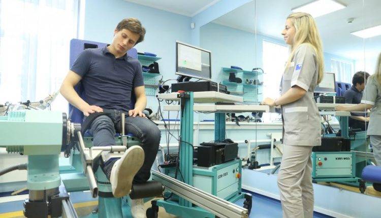Врачи обсудили восстановление коленных связок в ММЦ СОГАЗ
