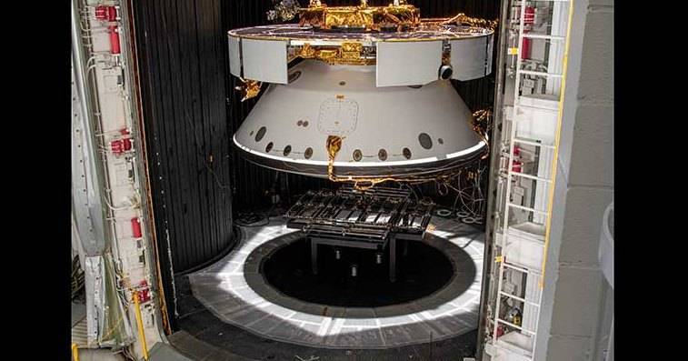 Космический аппарат, который доставит будущий марсоход на Красную планету: фото