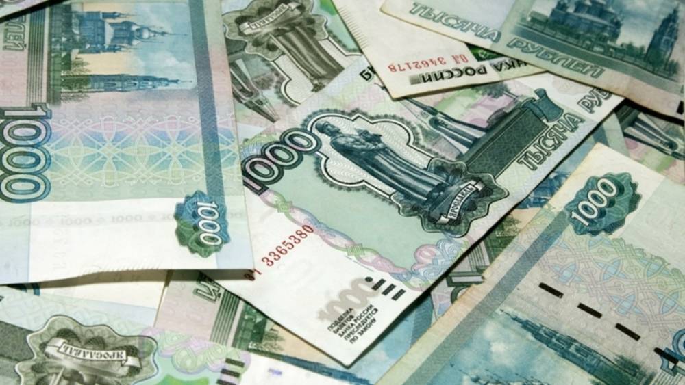 "Сколько отняли, столько и вернули": Источник сообщил о росте зарплат в Кремле и правительстве