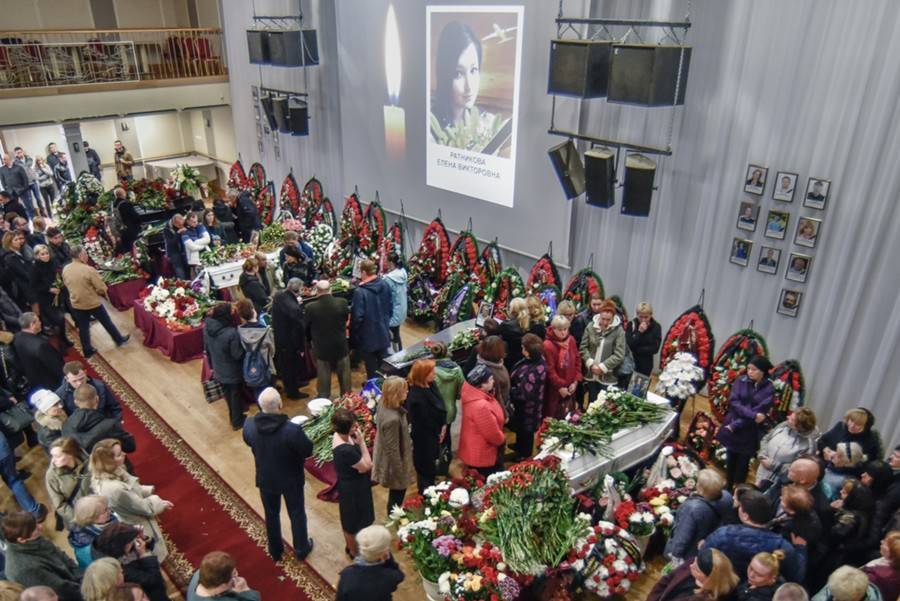 В Мурманске простились с погибшими в авиакатастрофе в Шереметьеве