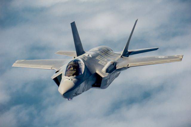 Эксперты назвали проблемы истребителя F-35