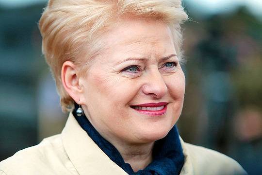 Президент Литвы Грибаускайте побила рекорд по количеству своих портретов в госучреждениях