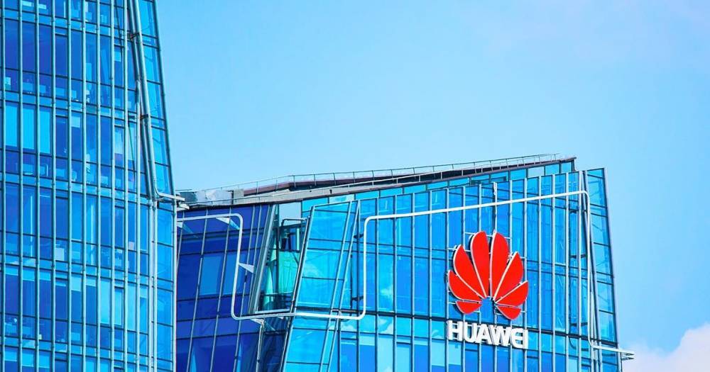 Huawei разлучат с Google чуть позже