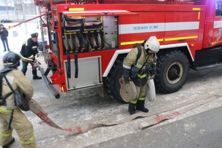 Пожарные локализовали возгорание на заводе в Магнитогорске