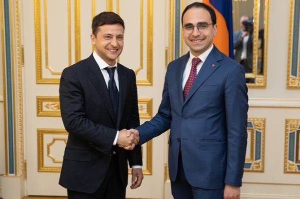 Украина и Армения обсудили возобновление работы межправкомиссии