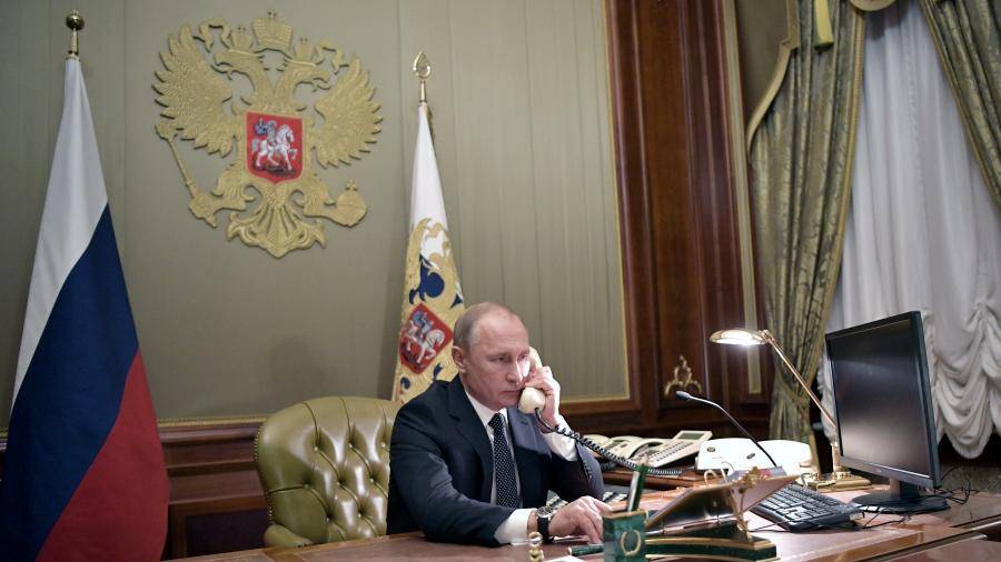 Путин обсудил с лидерами Франции и Германии ситуацию на Украине