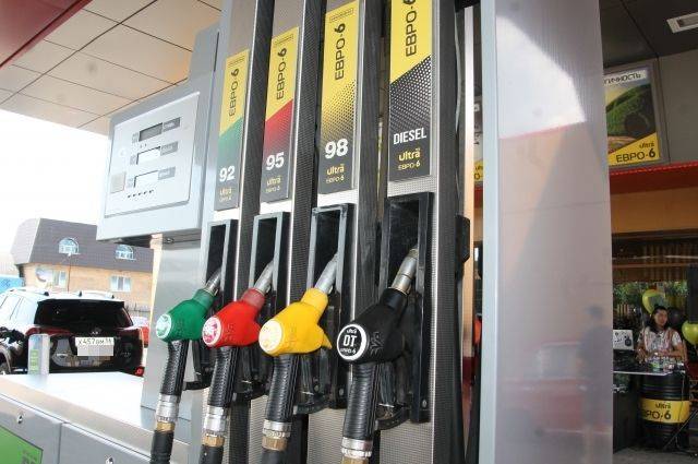 Козак прокомментировал опасения независимых АЗС о росте цен на бензин