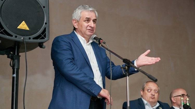 Власти Абхазии уточнили дату переноса президентских выборов